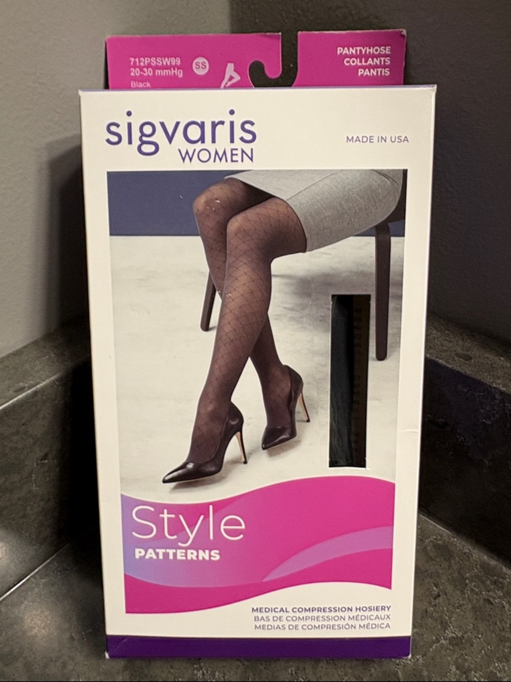 Sigvaris Women Style Patterned Compression Pantyhose - Black